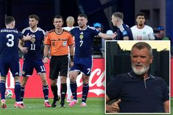 FIFA bị phản đối vì trọng tài, 2 đội bị loại khỏi World Cup