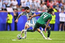 Algeria kiện FIFA vì Messi