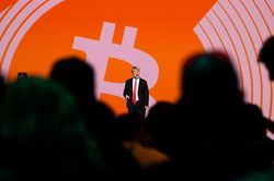 'Ông trùm' Bitcoin lao đao