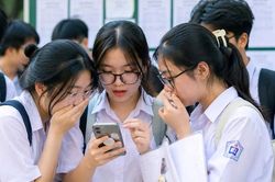 H&agrave;ng ngh&igrave;n học sinh tại TP.HCM lưu &yacute; mốc ng&agrave;y 23.6 để kh&ocirc;ng mất suất học