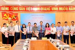 Lai Ch&acirc;u gặp mặt c&aacute;c cơ quan b&aacute;o ch&iacute; nh&acirc;n kỉ niệm 101 năm Ng&agrave;y B&aacute;o ch&iacute; C&aacute;ch mạng Việt Nam
