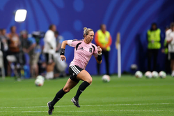 Chân dung nữ trọng tài chính đầu tiên tại World Cup 2026