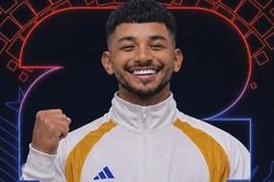 Hành trình 'ăn, ngủ' cùng World Cup nơi xứ người