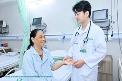 Khó thở sau lọc máu không giảm, cụ bà 75 tuổi phát hiện suy tim