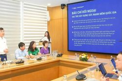 Báo chí số và bài toán kể câu chuyện Việt Nam