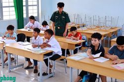 Đồn Biên phòng Ia Púch tổ chức lớp học hè cho học sinh khu vực biên giới