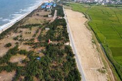 Vụ 'ôm đất vàng', dân thiếu lối ra biển: Chủ dự án có động thái mới