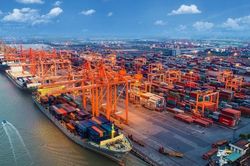 Bộ Công Thương triển khai chương trình hỗ trợ doanh nghiệp vươn ra thị trường quốc tế