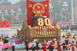 Để lịch sử soi đường cho một thế kỷ phát triển mới