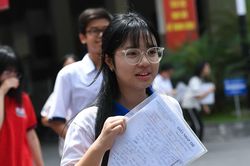 Biến động điểm chuẩn lớp 10 Hà Nội năm 2026: Có trường tăng 6 điểm