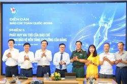 Ph&aacute;t huy vai tr&ograve; của b&aacute;o ch&iacute; trong bảo vệ nền tảng tư tưởng của Đảng