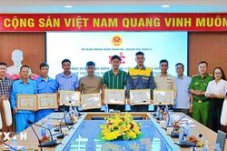 Đắk Lắk: Khen thưởng đột xuất 10 tập thể, cá nhân dũng cảm hỗ trợ chữa cháy