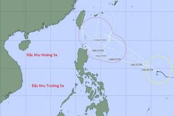 Bão MEKHALA đang tiếp tục mạnh lên, không di chuyển vào Biển Đông