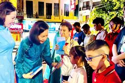 H&agrave; Nội tổ chức đ&ecirc;m nghệ thuật ch&agrave;o mừng th&agrave;nh c&ocirc;ng Đại hội Phụ nữ to&agrave;n quốc XIV