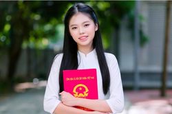 Nữ sinh trường tư đạt 29,75 điểm trở thành thủ khoa lớp 10 Hà Nội