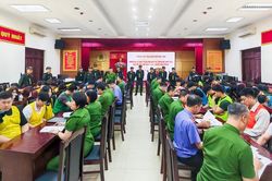 B&oacute;c cỗ m&aacute;y 'sở hữu kỳ nghỉ': Khởi tố h&agrave;ng trăm đối tượng v&agrave; những website bay m&agrave;u