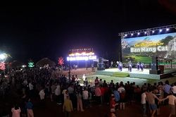 Lên Năng Cát, say bản sắc văn hóa Thái