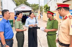 'Người đưa tin' trên không gian mạng ở cơ sở