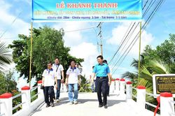 Liên đoàn Lao động tỉnh An Giang khánh thành hai cầu giao thông tại xã Hòn Đất