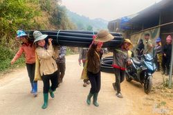 Nước về Phiêng Hin