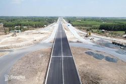 Khơi thông mặt bằng, mở đường cho tăng trưởng