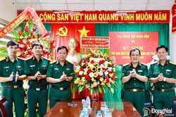 Binh đo&agrave;n 16 thăm, ch&uacute;c mừng c&aacute;c cơ quan b&aacute;o ch&iacute;