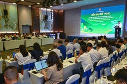 Đẩy mạnh cải c&aacute;ch thực chất, gỡ n&uacute;t thắt thể chế