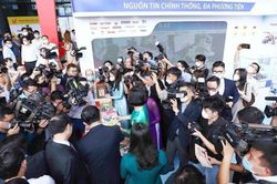 Sự tử tế của người cầm bút vẫn là những giá trị bất biến
