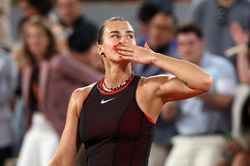 Aryna Sabalenka thắng tiến vào bán kết Berlin mở rộng