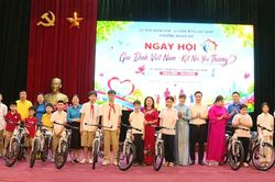 Phường Nghĩa Đô tổ chức ngày hội gia đình kết nối yêu thương