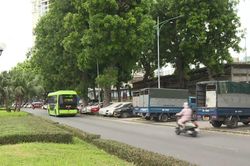 Hà Nội bố trí 11 bãi gửi xe ngoài vùng phát thải thấp