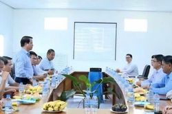 Phó Chủ tịch Thường trực UBND tỉnh Gia Lai làm việc với Công ty Nông nghiệp HAGL - Stung Treng
