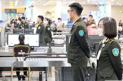Nhân viên an ninh hàng không được lục soát người tại sân bay khi nào?