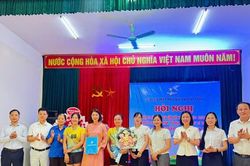 X&atilde; H&aacute;t M&ocirc;n: Ra mắt m&ocirc; h&igrave;nh 'Tổ phụ nữ kinh doanh số Tam Thuấn'