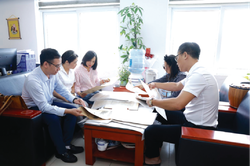 Tìm lại những trang báo hào hùng