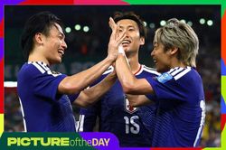 Khoảnh khắc World Cup: Nhật Bản làm rạng danh châu Á