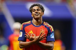 Tây Ban Nha 3-0 Saudi Arabia: Nhà vô địch châu Âu thị uy sức mạnh