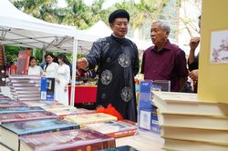 Để sách Huế đi xa hơn