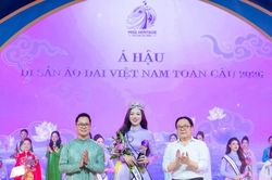 Á hậu Hoàng Thị Thanh Dược lan tỏa tình yêu với áo dài