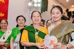 Hơn 170 sinh viên Lào, Campuchia được kết nối với 102 gia đình Việt Nam