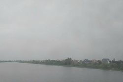 Cảm thụ văn học: Khi mẹ hóa bờ bên dòng sông ký ức