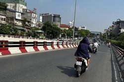 Dự b&aacute;o thời tiết 10 ng&agrave;y tới (21/6-1/7): Nắng n&oacute;ng gay gắt ở Bắc Bộ giảm dần, v&ugrave;ng n&uacute;i c&oacute; đợt mưa to; Thanh H&oacute;a đến Quảng Trị n&oacute;ng đặc biệt gay gắt