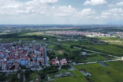 Đất lúa trong khu dân cư đã xây nhà có được chuyển sang đất ở?