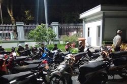 Xử lý hàng chục đối tượng chạy xe máy rú ga, nẹt pô