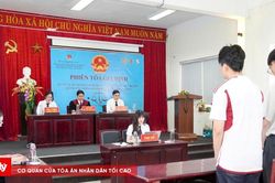 Đưa pháp luật đến gần sinh viên bằng những bài học thực tiễn