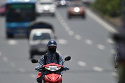 Nắng nóng vượt chuẩn nhiều năm tới 7 độ: Điều gì đang xảy ra với hệ thống khí hậu?