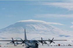 Khám phá 'gã khổng lồ' vận tải C-130 Hercules của quân đội Mỹ