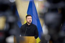 Tổng thống Ukraine cảnh báo về đợt không kích quy mô lớn của Nga