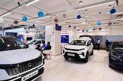 Hãng ô tô lớn phải đổi xe mới hoặc hoàn tiền cho khách vì xe SUV liên tục lỗi