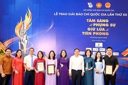 B&aacute;o v&agrave; ph&aacute;t thanh, truyền h&igrave;nh Nghệ An đoạt Giải B&aacute;o ch&iacute; Quốc gia lần thứ XX